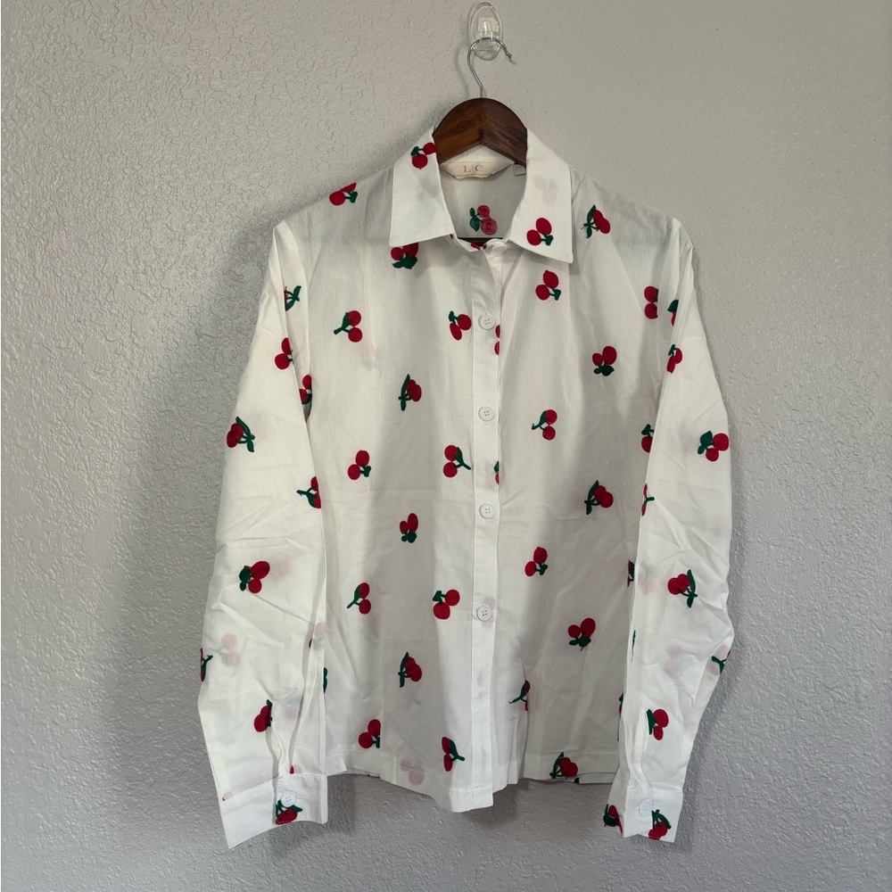 Lizette Collection Cherry Embroidered White Women's Button Down Shirt